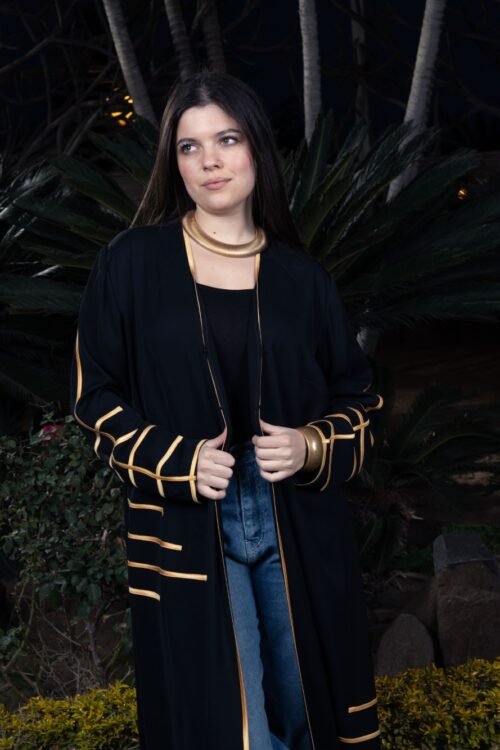 crepe Silk kaftan with detailed sleeves and a satin ribbon on the front for a smart Look
